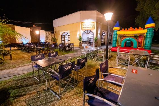 Bistro (2)